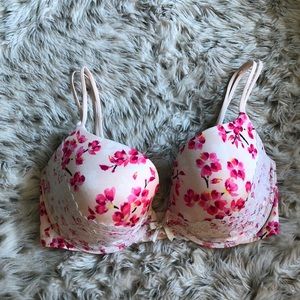 Victoria’s Secret floral very sexy push up 34DD